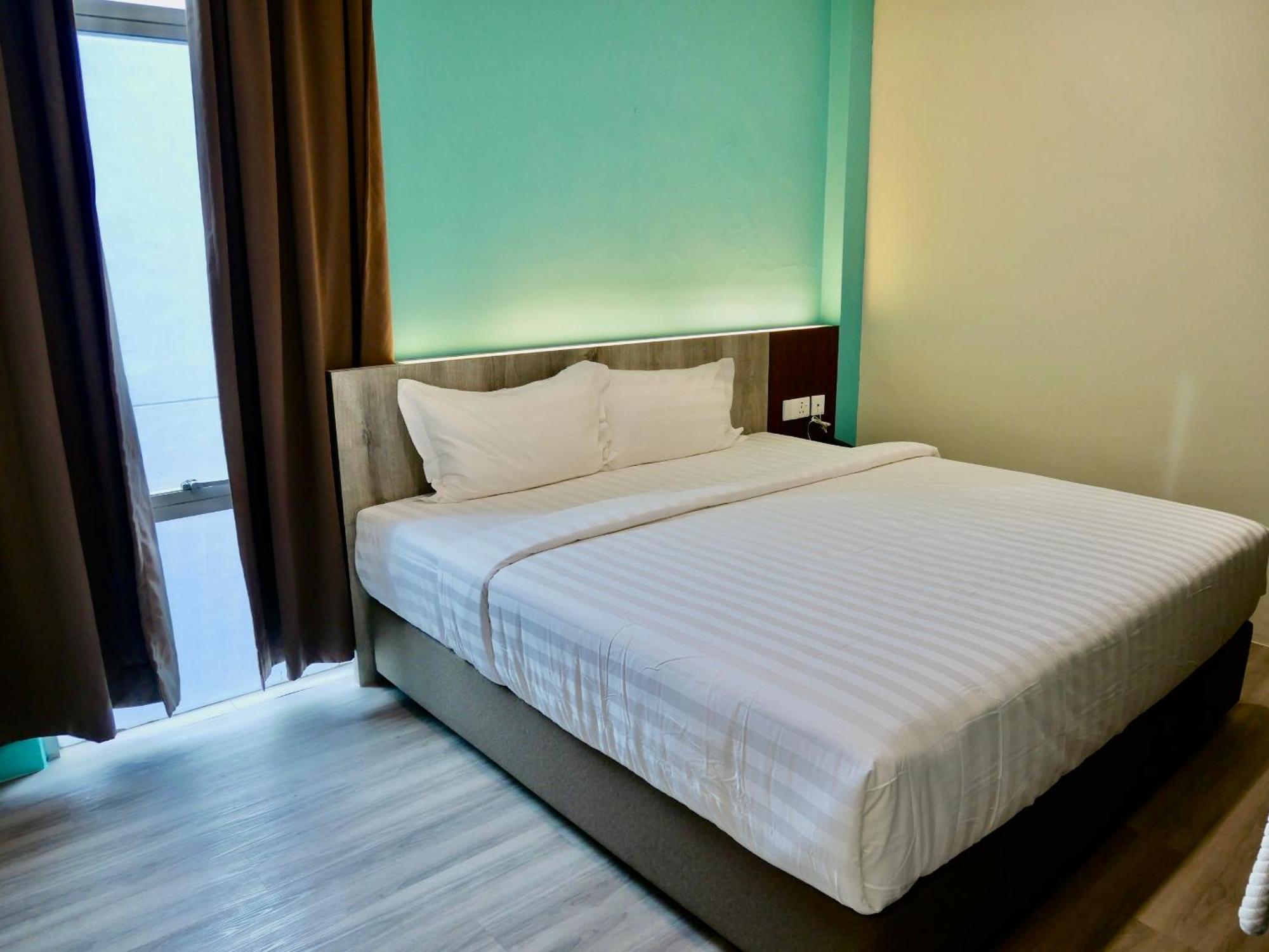 Pantai Regal 3*
